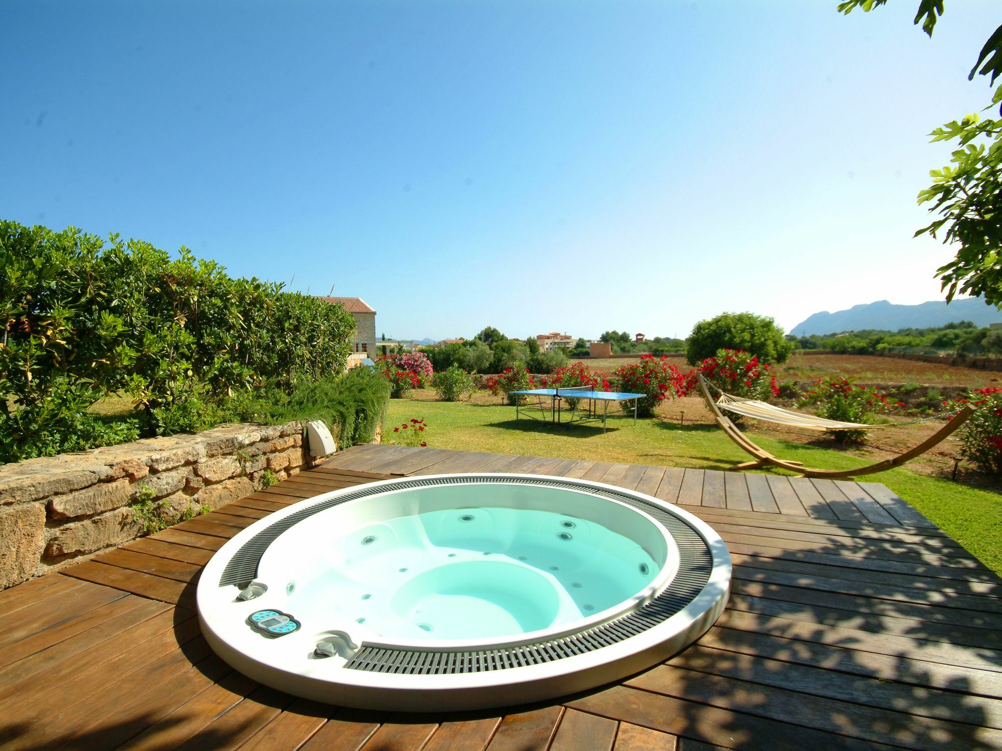Villa Barcares Petit, Piscina, Jardines Junto A Playa En Alcudia Exterior photo